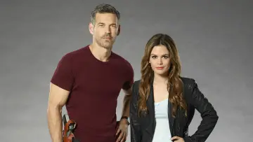 Backdrop for the TV series "Take Two" #1839093