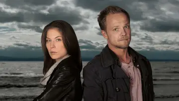 Backdrop к сериалу "Murder by the Lake" #1495713