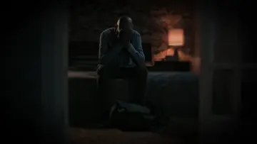 Backdrop к сериалу "Mr Inbetween" #1387450