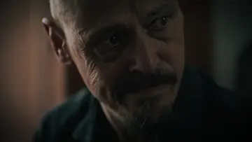 Backdrop к сериалу "Mr Inbetween" #1387459