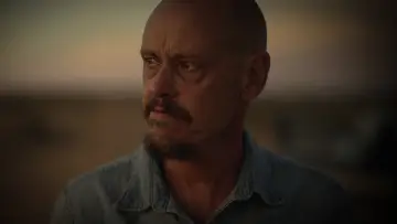 Backdrop к сериалу "Mr Inbetween" #1387462