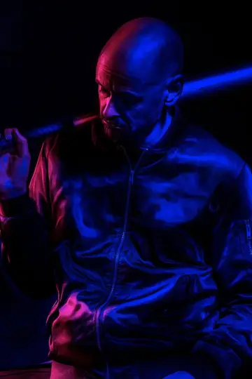 Poster к сериалу "Mr Inbetween" #1387491