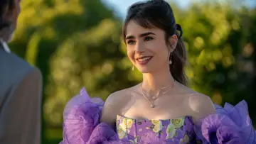 Backdrop к сериалу "Emily in Paris" #1332663