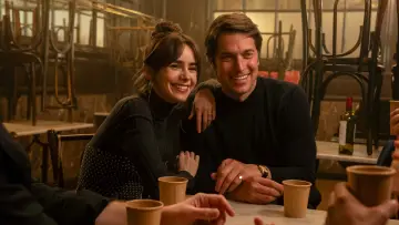 Backdrop к сериалу "Emily in Paris" #1332696