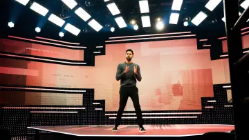 Backdrop for the TV series "Patriot Act with Hasan Minhaj" #1931376