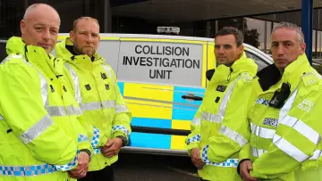 Backdrop for the TV series "The Crash Detectives" #1768111