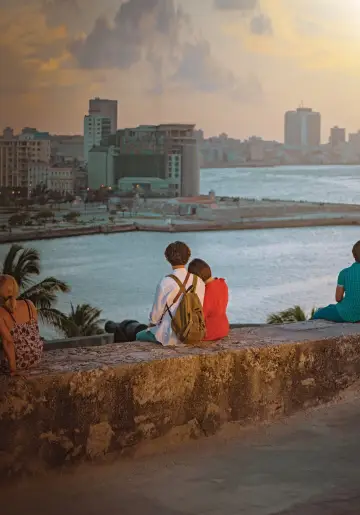 Poster к сериалу "Encounter" #1399640