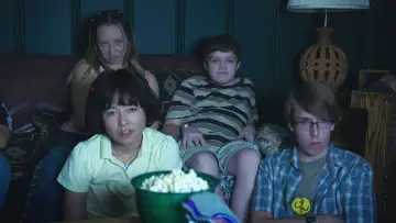 Backdrop к сериалу "PEN15" #1448903