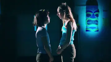 Backdrop к сериалу "PEN15" #1448904