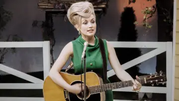 Backdrop for the TV series "Country Music" #1853425