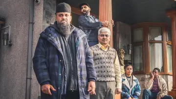 Backdrop for the TV series "Man Like Mobeen" #1550817