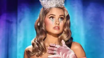 Backdrop к сериалу "Insatiable" #1436157