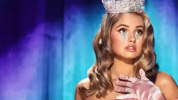 Backdrop к сериалу "Insatiable" #1436169