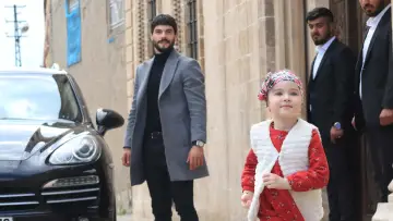 Backdrop к сериалу "Hercai" #1377765