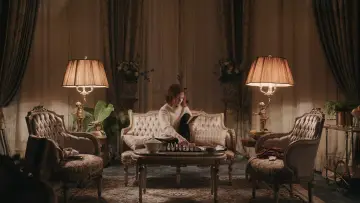 Backdrop к сериалу "The Queen