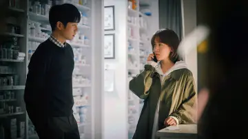 Backdrop for the TV series "One Spring Night" #1805237