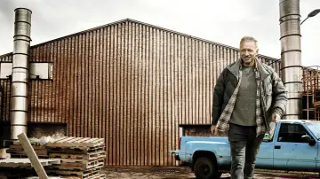 Backdrop for the TV series "Undercover Billionaire" #1835937