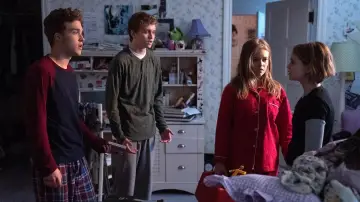 Backdrop к сериалу "Little Fires Everywhere" #1462815