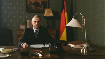 Backdrop for the TV series "Rise of the Nazis" #1864096
