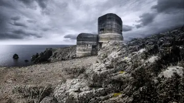 Backdrop for the TV series "Secret Nazi Bases" #1502742