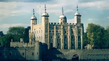 Backdrop for the TV series "Inside the Tower of London" #1700824