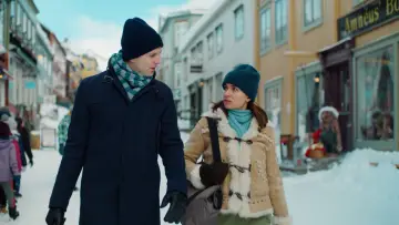 Backdrop к сериалу "Home for Christmas" #1398157