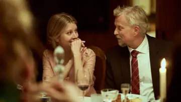 Backdrop к сериалу "Home for Christmas" #1398171