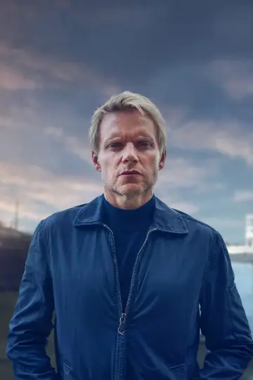 Poster к сериалу "Van der Valk" #1266667