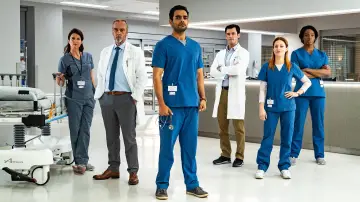 Backdrop к сериалу "Transplant" #1358738