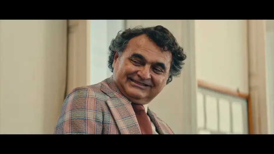 Watch film The Secret Agent | Press Clip [Subtitled]