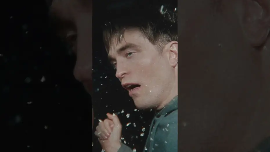 Watch film Mickey 17 | Mickey Barnes, fighting right until the end (over and over and over again).