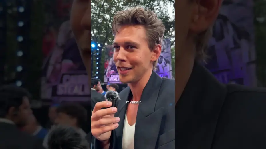 Watch film Caught Stealing | Yes to the popcorn and M&M combo.