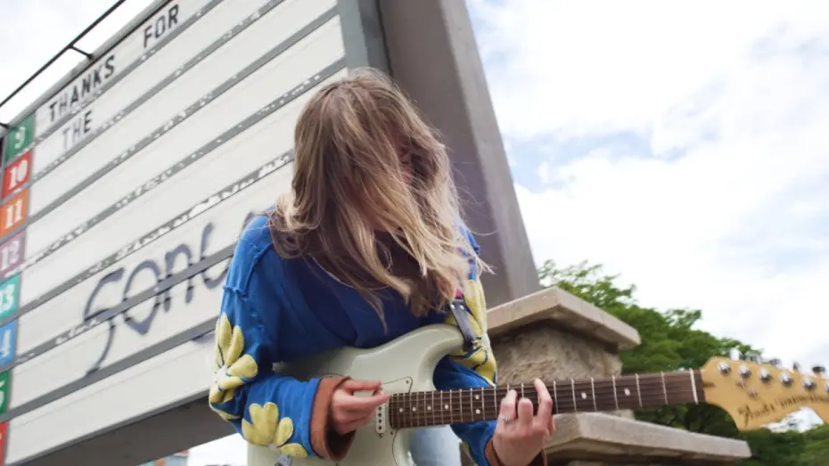 Watch film Big Feeling | PYNKIE - Big Feeling (music vid:)