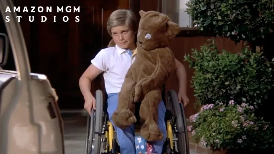 Watch film Mac and Me | Laboratory Escape Scene