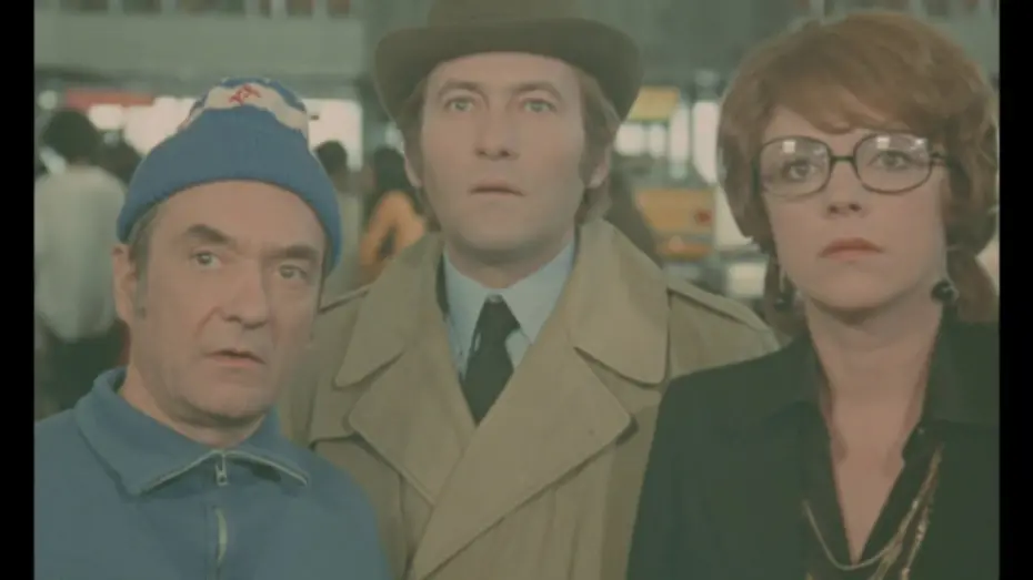 Watch film The Return of the Tall Blond Man with One Black Shoe | "Le retour du grand blond" | "Возвращение высокого блондина", 1974 (trailer)