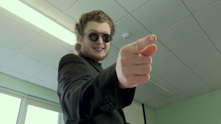 Watch film The Workaholic | The Workaholic