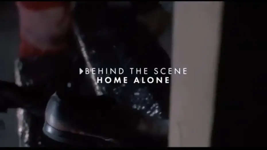 Watch film Home Alone | Chris Columbus talks about how he pulled off the stunts in HOME ALONE