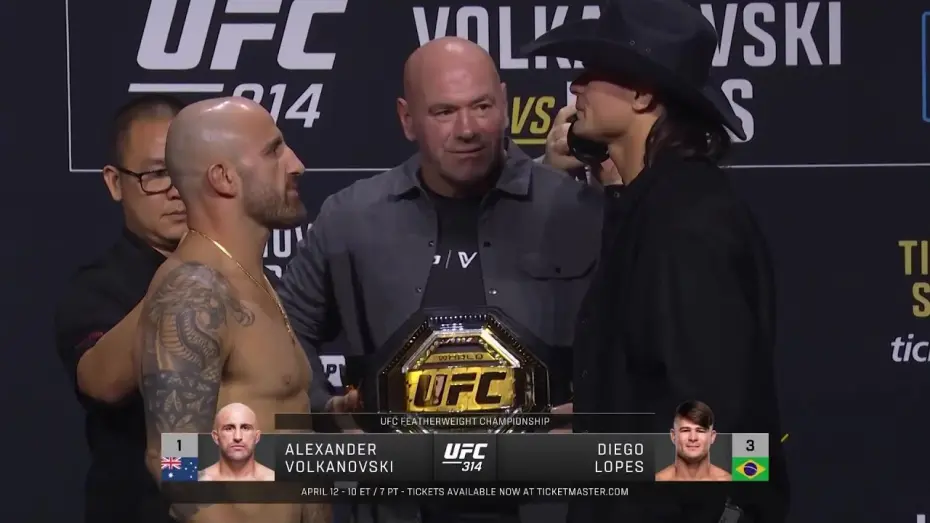 Watch film UFC 314: Volkanovski vs. Lopes | UFC 314: Битвы взглядов после пресс-конференции