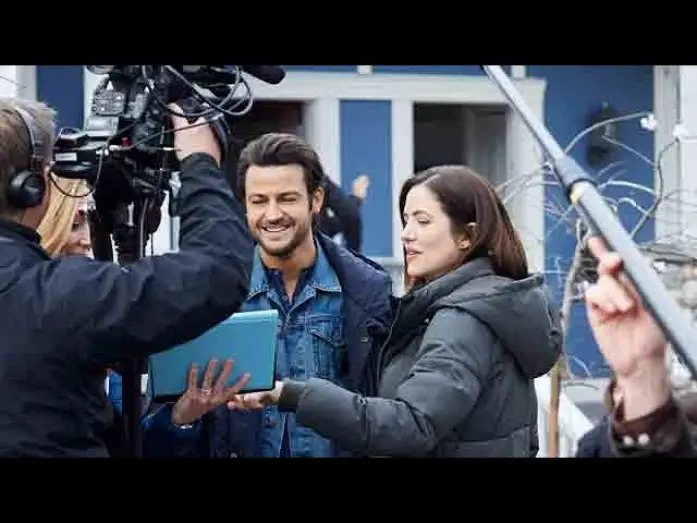 Watch film Flip That Romance | Flip that Romance - On Location