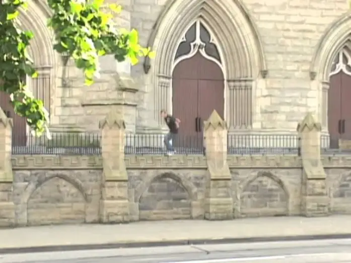 Watch film Un Momentum Por Favor | UN MOMENTUM (por favor) - TRAILER (momentum wheels video)