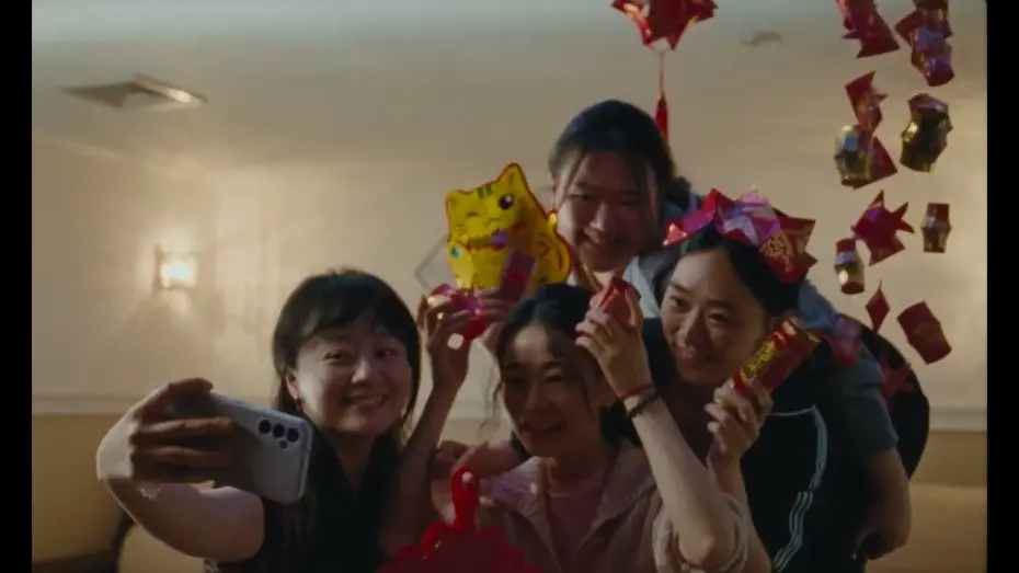 Watch film Blue Sun Palace | Extrait - BLUE SUN PALACE dir. Constance Tsang