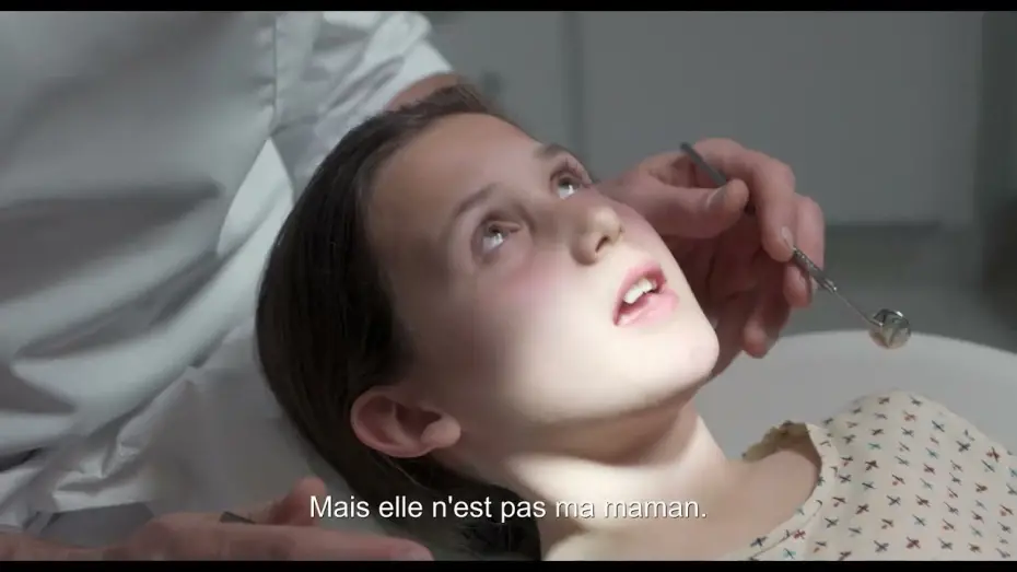 Watch film Becoming Mona | Стаючи Моною / Becoming Mona / Kom hier dat ik u kus (2020) / 50th Molodist KIFF