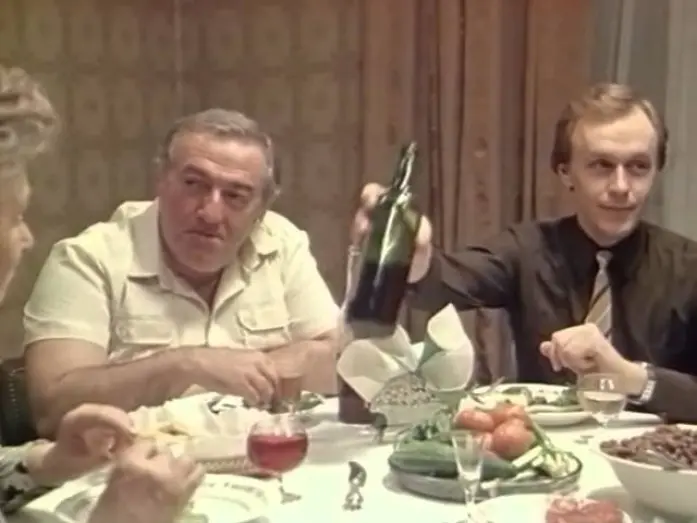 Watch film Married Bachelor | Женатый холостяк (1982) - "Вот так я стал севастопольцем"