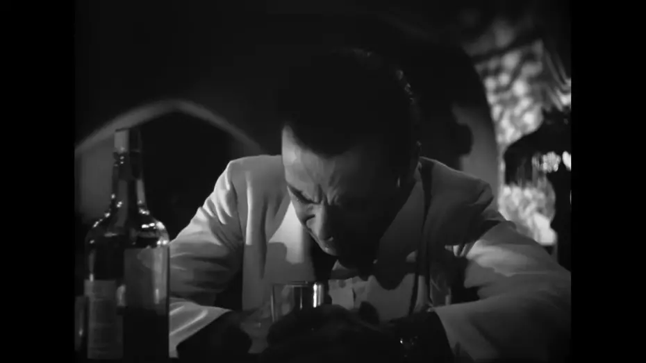 Watch film Casablanca | "Of All The Gin Joints"