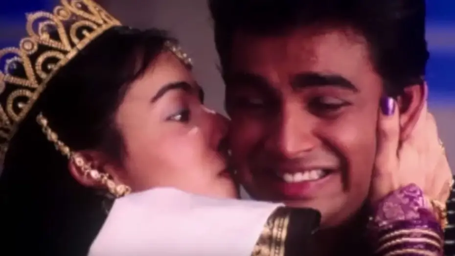 Watch film Paarthale Paravasam | Parthale Paravasam Title Song | AR Rahman | Madhavan | Paarthale Paravasam