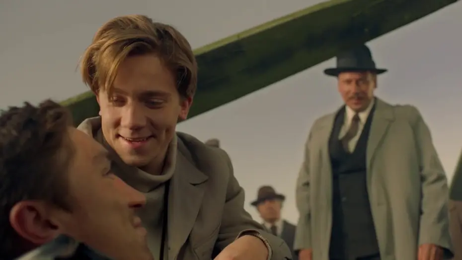 Watch film Michael Mil | Небо измеряется милями. Трейлер. В кино с 19 декабря.