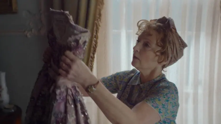 Watch film Mrs Harris Goes to Paris | Офіційний трейлер