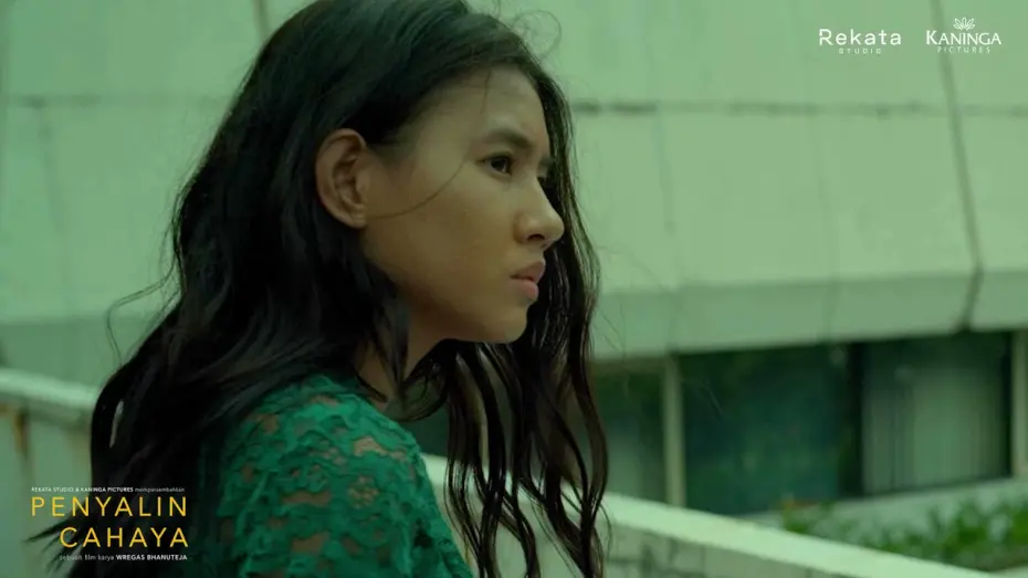 Watch film Photocopier | Shenina Cinnamon - pemeran utama film PENYALIN CAHAYA