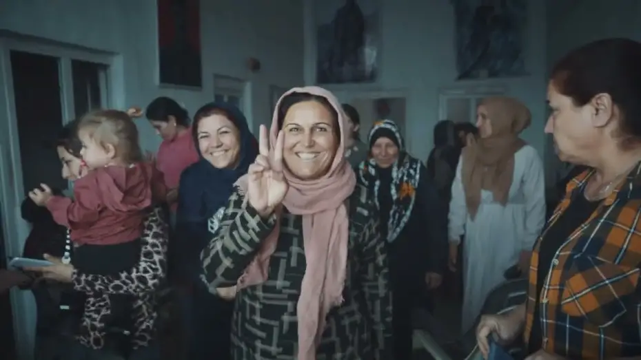 Watch film Naharina | Tr&agrave;iler | Naharina, resist&egrave;ncia comunit&agrave;ria al Kurdistan siri&agrave; [Activa subt&iacute;tols]