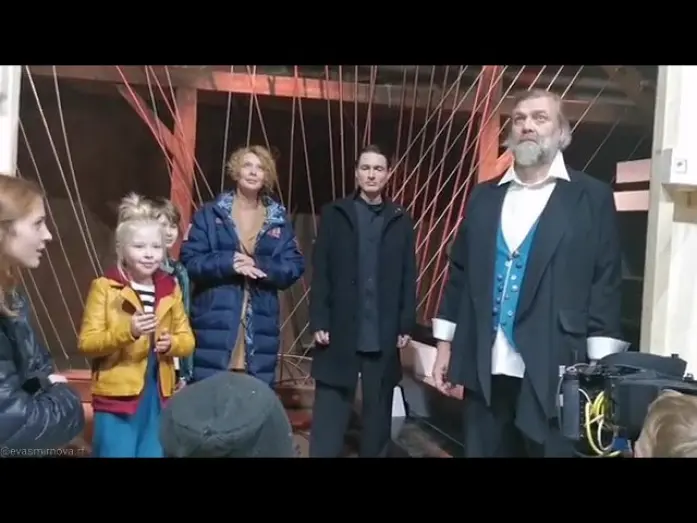 Watch film Little Nina & The Piano Thieves | Алексей Филимонов на съемках фильма "Девочка Нина и похитители пианино"